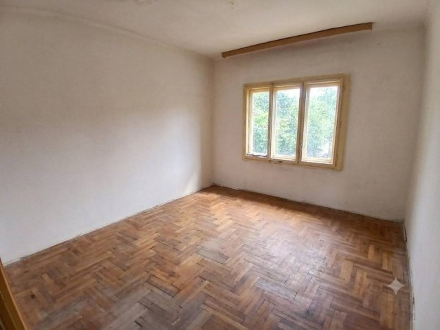 Eladó családi ház, Szigetszentmiklóson 75 M Ft, 3 szobás