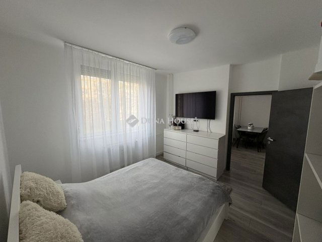 Eladó téglalakás, Budapesten, X. kerületben 74.5 M Ft, 2 szobás