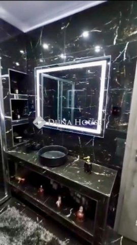 Eladó családi ház, Turán 159.9 M Ft, 4 szobás