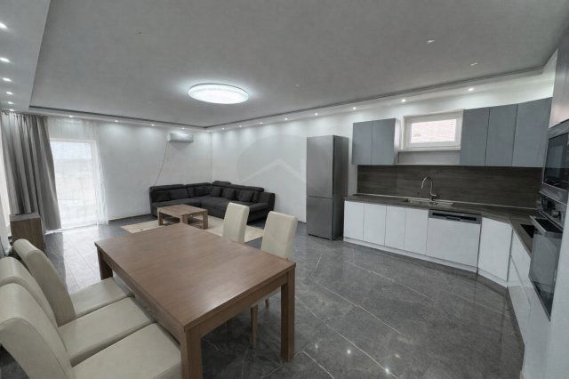 Eladó családi ház, Dányon 65 M Ft, 4 szobás