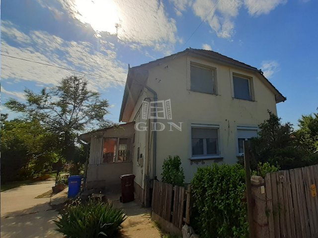 Eladó családi ház, Debrecenben 99.9 M Ft, 5 szobás