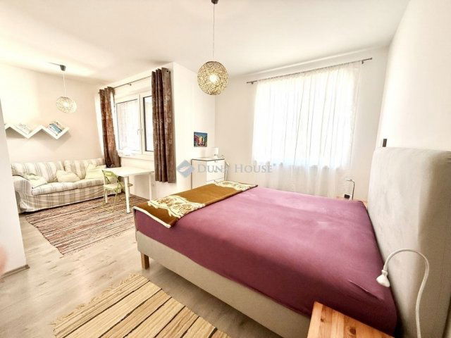 Eladó téglalakás, Szombathelyen 82.9 M Ft, 3 szobás