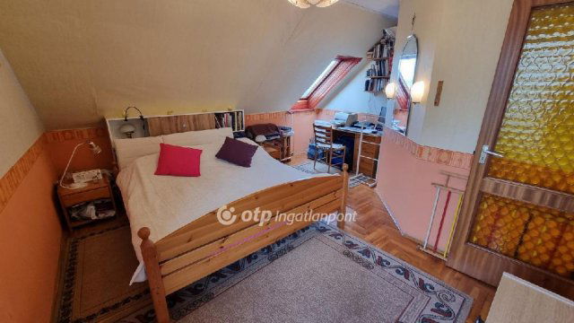 Eladó sorház, Budapesten, III. kerületben 169 M Ft, 5 szobás