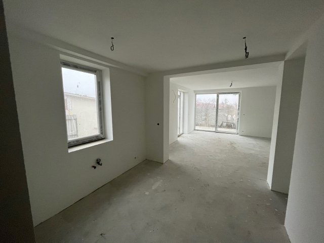 Eladó ikerház, Gödöllőn 85 M Ft, 1+4 szobás