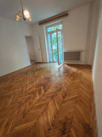 Eladó téglalakás, Tatabányán 32.9 M Ft, 1+1 szobás