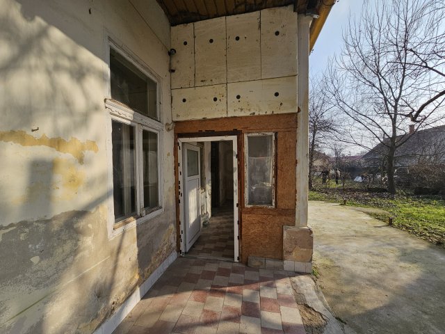 Eladó családi ház, Kiskunlacházán 20.5 M Ft, 2 szobás