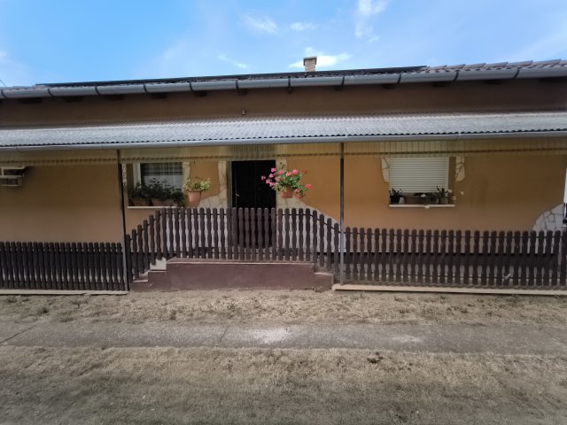 Eladó családi ház, Balkányban, Adonyi úton 62.3 M Ft, 3 szobás