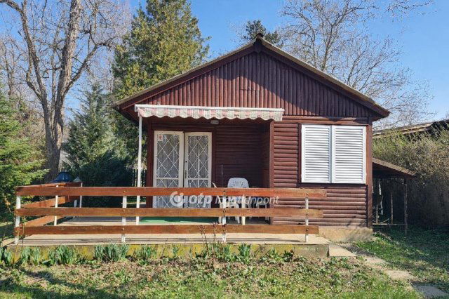 Eladó nyaraló, Dunavarsányban 32.9 M Ft, 1+1 szobás