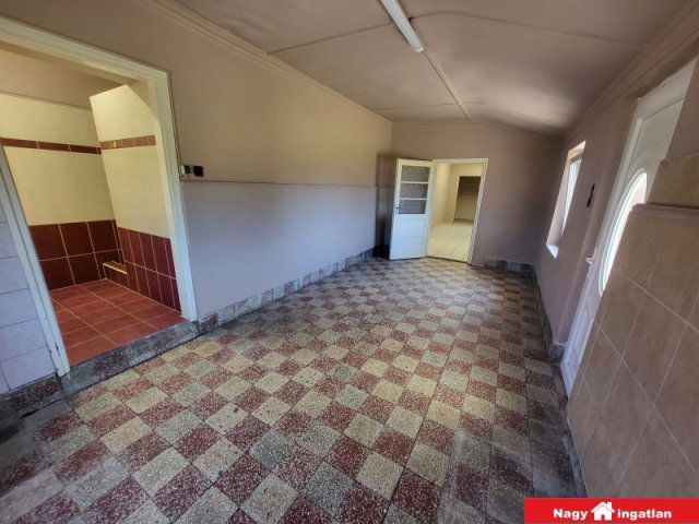 Kiadó téglalakás, albérlet, Dabason 150 E Ft / hó, 1 szobás