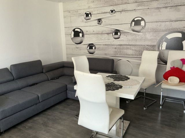 Eladó családi ház, Levelek 30 M Ft, 2 szobás