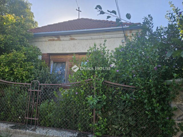 Eladó családi ház, Dunaszegen 47.89 M Ft, 2 szobás