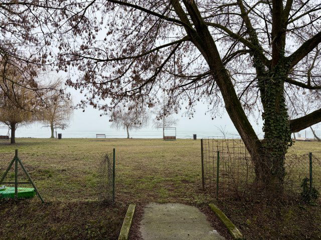 Eladó családi ház, Balatonakarattyán 158 M Ft, 5 szobás