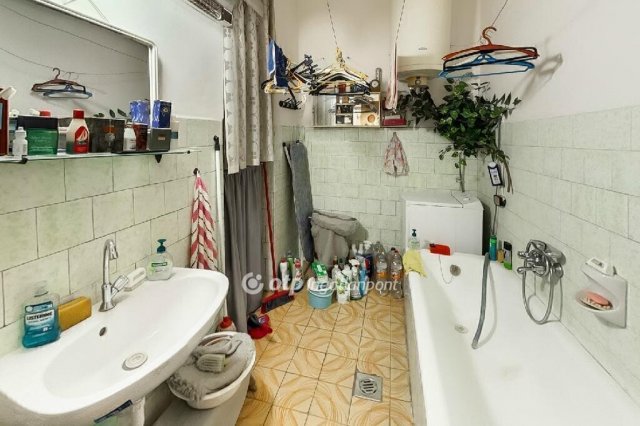 Eladó téglalakás, Budapesten, IX. kerületben 95 M Ft, 3+1 szobás