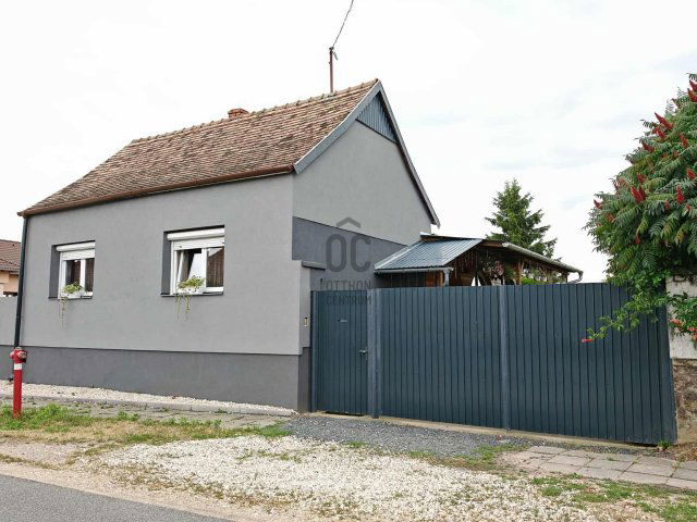 Eladó családi ház, Somlóvásárhelyen 37 M Ft, 3 szobás