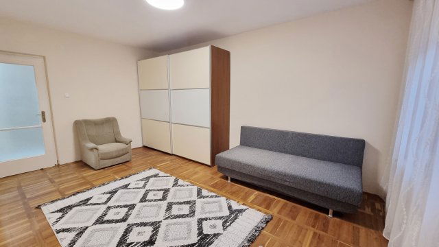 Kiadó panellakás, albérlet, Nyíregyházán 150 E Ft / hó