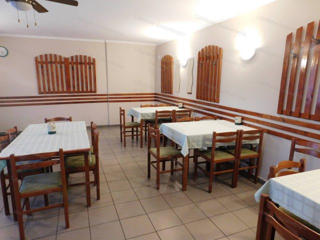 Eladó üzlethelyiség, Lengyeltótiban 45.5 M Ft, 1+1 szobás