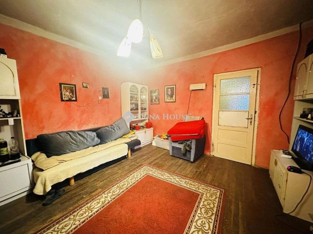 Eladó családi ház, Szakályon 8.9 M Ft, 4 szobás