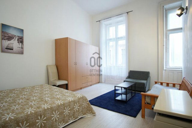 Eladó téglalakás, Budapesten, V. kerületben 124.9 M Ft, 3 szobás