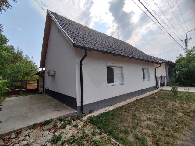 Eladó családi ház, Lőrinciben 49.9 M Ft, 3+1 szobás