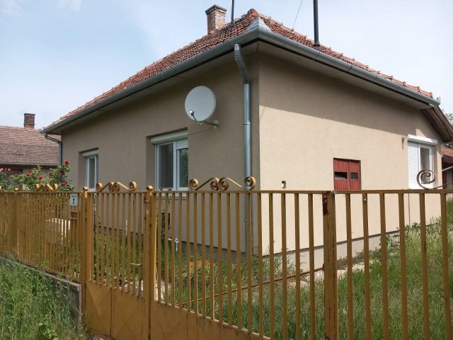 Eladó családi ház, Nagykörűn 29.99 M Ft, 3 szobás