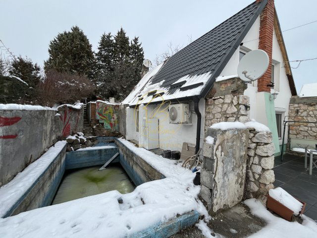 Eladó családi ház, Cserkúton 26.8 M Ft, 3 szobás