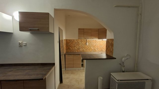 Eladó téglalakás, Pécsett, Béri Balogh Ádám utcában 31.5 M Ft