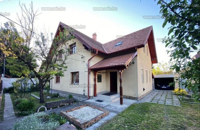 Eladó családi ház, Budapesten, III. kerületben 179.9 M Ft