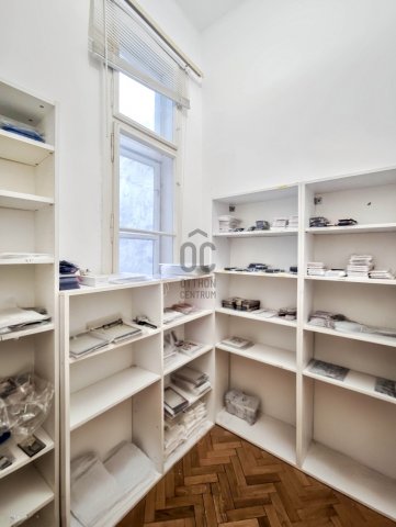 Eladó téglalakás, Budapesten, VI. kerületben, Teréz körúton