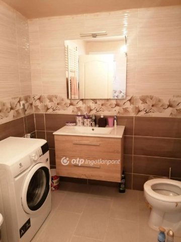 Eladó családi ház, Jászapátiban 23.99 M Ft, 2+1 szobás