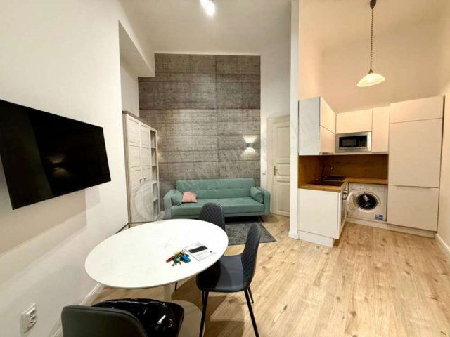 Kiadó téglalakás, albérlet, VI. kerületben, Bajcsy-Zsilinszky úton