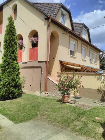 Eladó családi ház, Nyírmadán 42.5 M Ft, 4+1 szobás