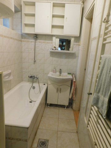 Eladó családi ház, Váralján 24.9 M Ft, 6 szobás