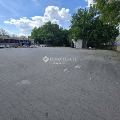 Eladó ipari ingatlan, Kecskeméten 265 M Ft / költözzbe.hu