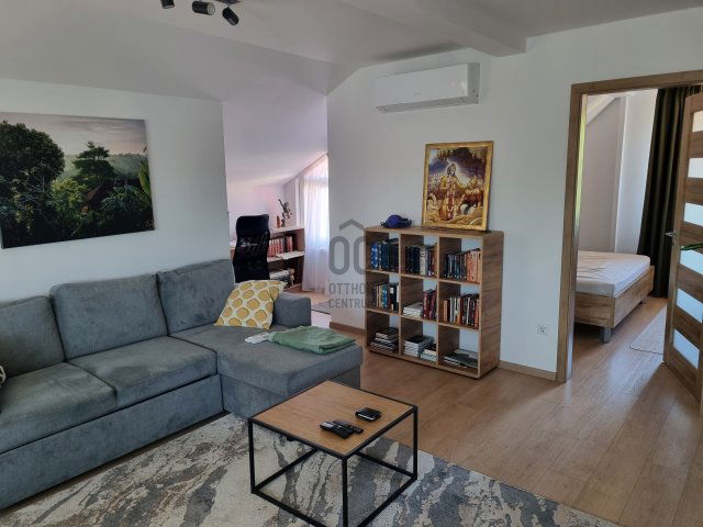 Eladó családi ház, Debrecenben 199.9 M Ft, 8 szobás