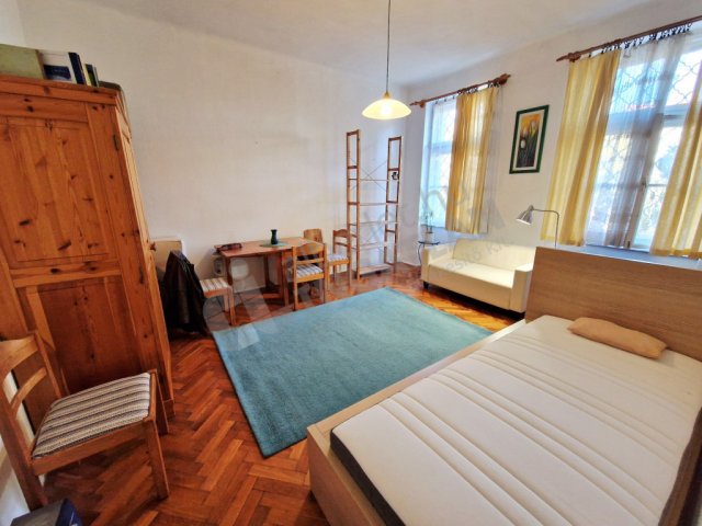 Kiadó téglalakás, albérlet, Budapesten, I. kerületben