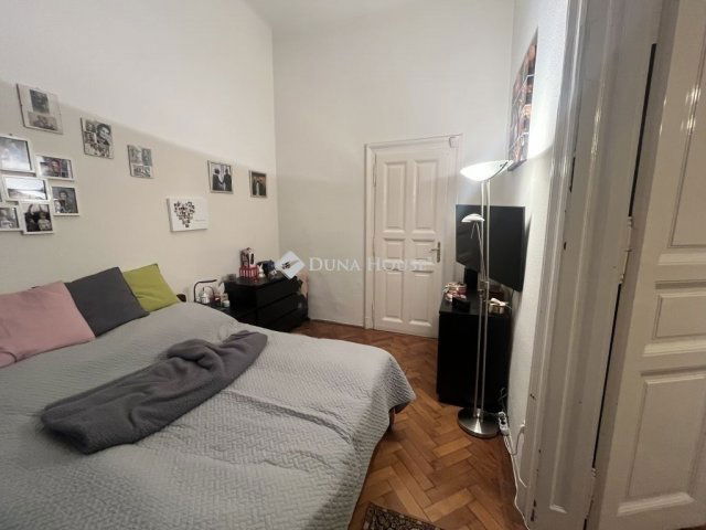 Eladó téglalakás, Budapesten, VI. kerületben 139.9 M Ft