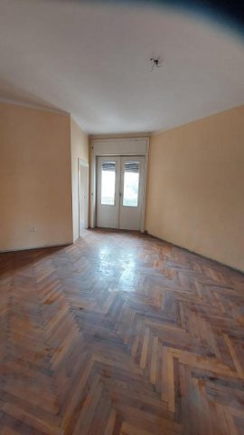 Eladó téglalakás, Győrött 44.99 M Ft, 3 szobás