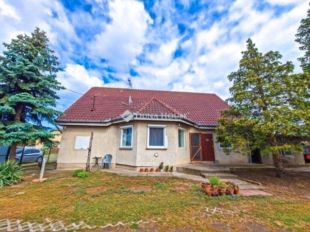 Eladó családi ház, Albertirsán 95 M Ft, 3 szobás