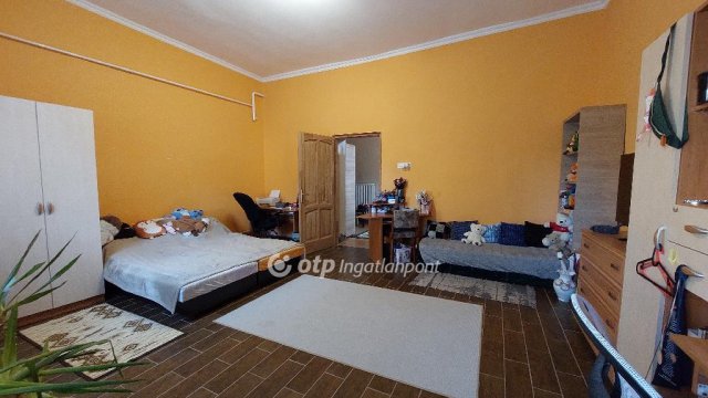 Eladó családi ház, Karcagon 24.5 M Ft, 3+1 szobás