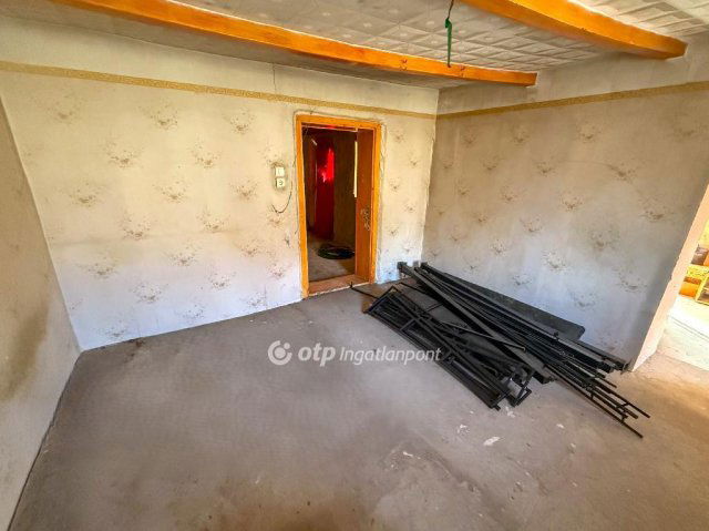 Eladó családi ház, Újszilváson 9.5 M Ft, 3 szobás