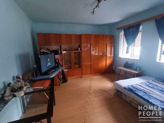 Eladó családi ház, Üllésen 13.499 M Ft, 2 szobás