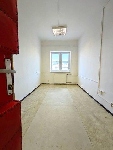 Kiadó iroda, Miskolcon 46 E Ft / hó, 1 szobás