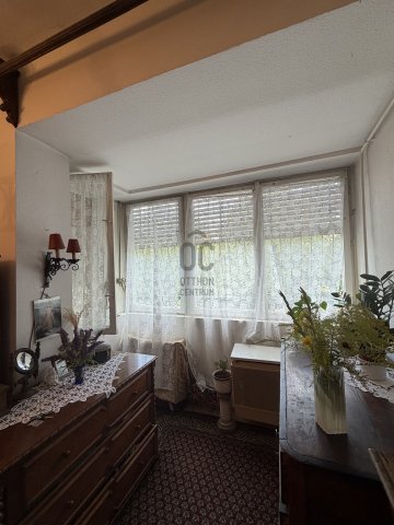 Eladó téglalakás, Budapesten, III. kerületben, Derű utcában