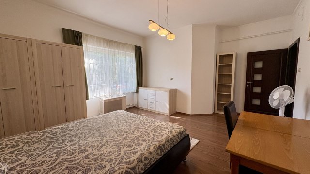 Kiadó téglalakás, albérlet, Debrecenben 300 E Ft / hó, 2 szobás
