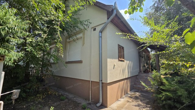 Eladó családi ház, Kerekegyházán 69.9 M Ft, 2 szobás