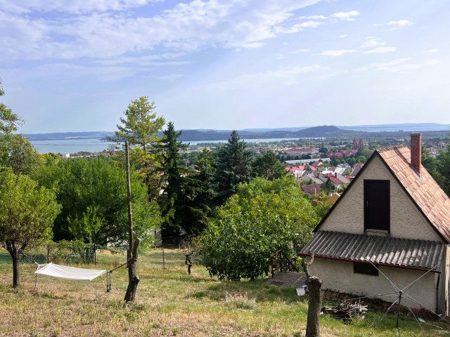 Eladó nyaraló, Balatonfüreden 94.9 M Ft, 2+1 szobás