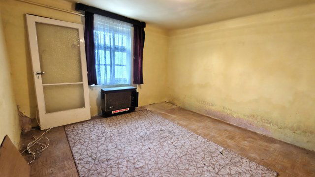 Eladó családi ház, Sándorfalván 29.8 M Ft, 4 szobás