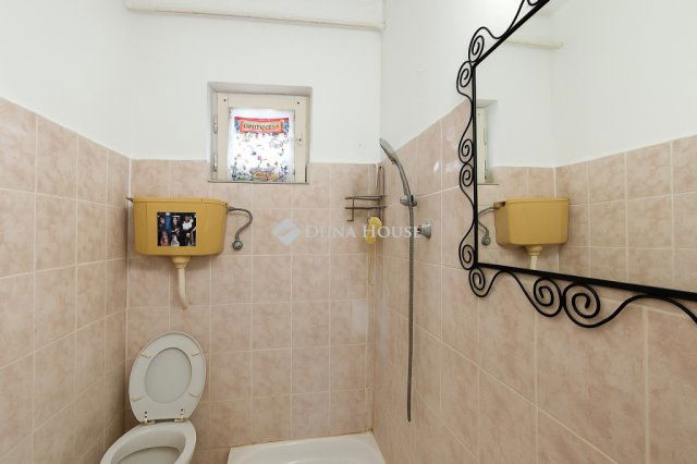 Eladó családi ház, Dunaharasztin 24.9 M Ft, 2 szobás