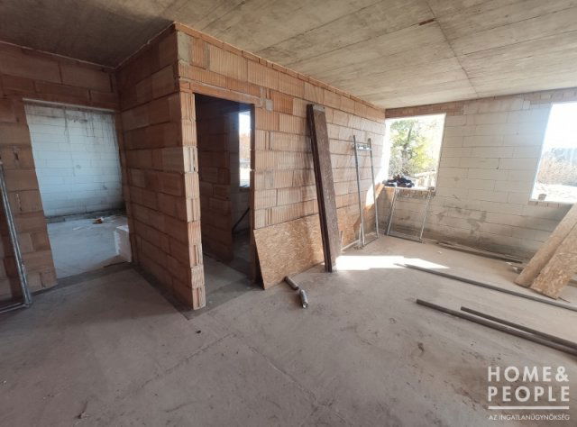 Eladó ikerház, Szegeden 95 M Ft, 5 szobás / költözzbe.hu