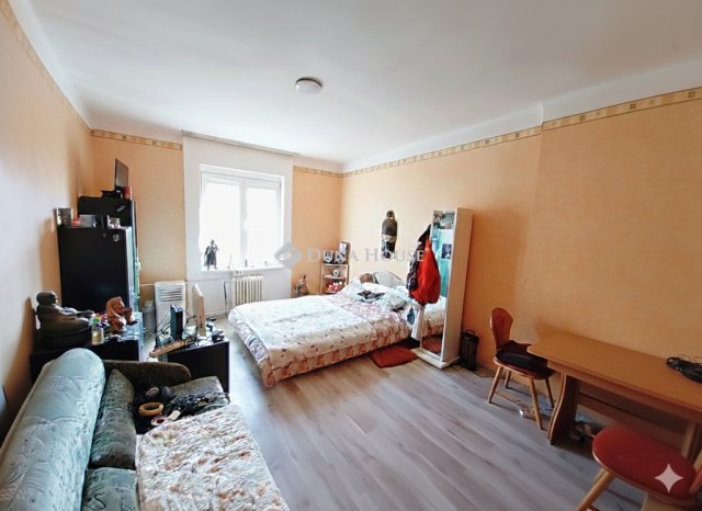 Eladó téglalakás, Tatabányán 27.9 M Ft, 1 szobás